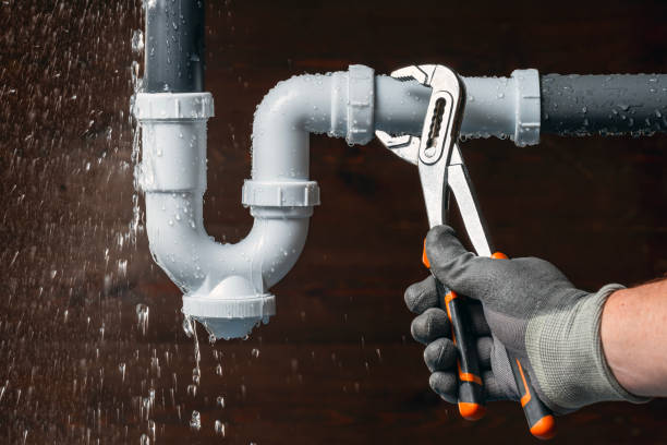 Professional Gas Line Repair technician working in Matthews, IN